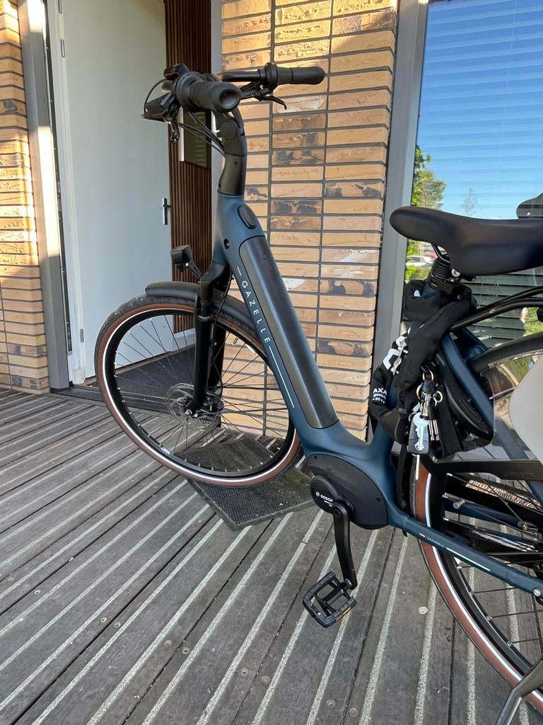 Gazelle grenoble c8 blue mat model 2026, Fietsen en Brommers, Elektrische fietsen, Zo goed als nieuw, Gazelle, 51 tot 55 cm, 50 km per accu of meer