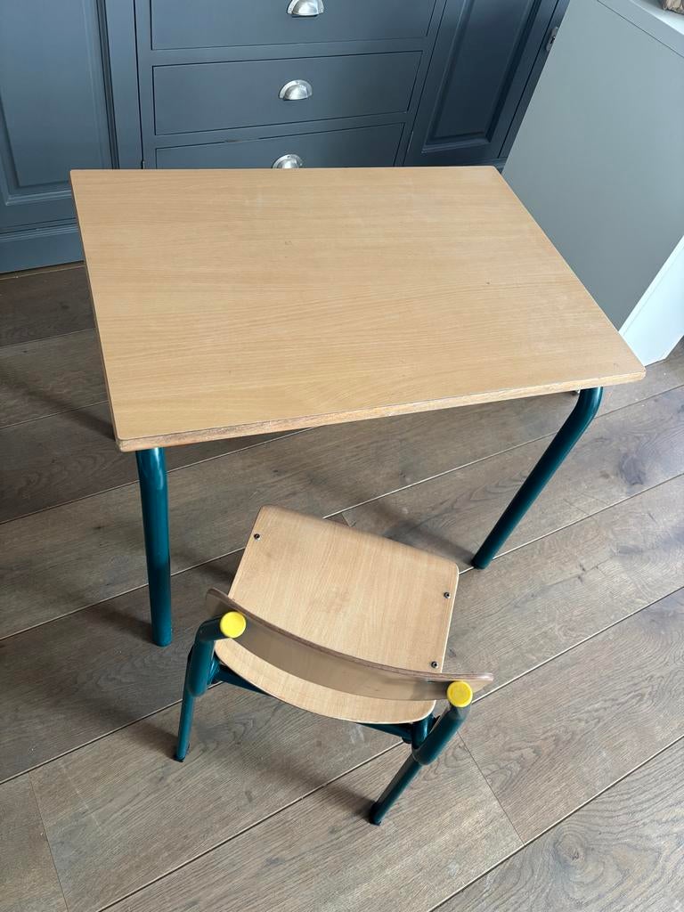 Vintage schoolbureau met stoeltje, Ophalen, Gebruikt, Tafel(s) en Stoel(en)