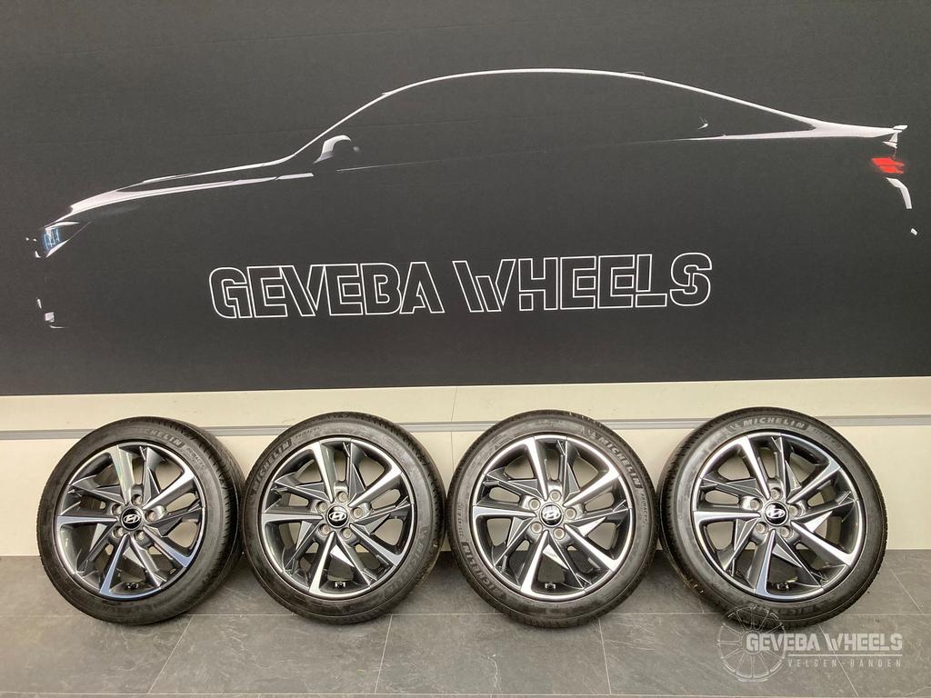 17” originele Hyundai i30 velgen + banden 5x114.3 225/45/17, Gebruikt, -, -, Banden en Velgen
