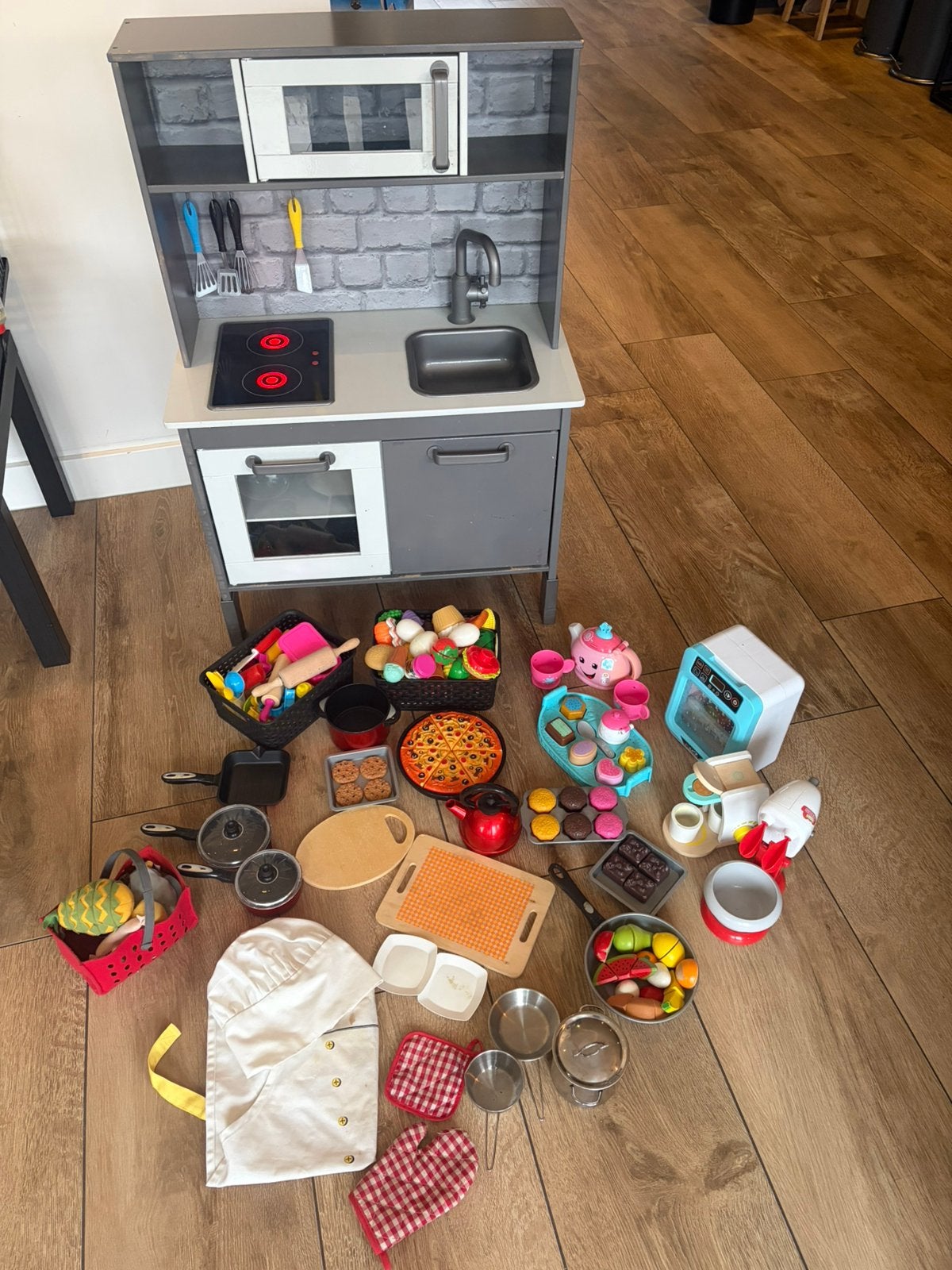Speelkeuken met veel keukenspullen, Ophalen, Gebruikt, Hout, Speelkeuken