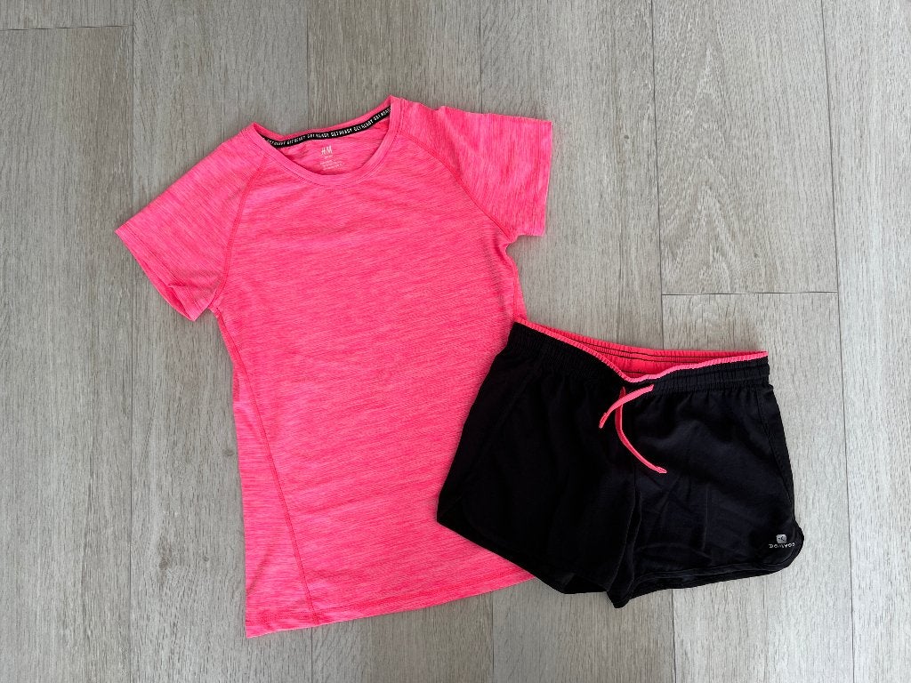 NIEUW H&M Roze Zwarte Sportset Sport Shirt & Shorts 158, 164, Kinderen en Baby's, Kinderkleding | Maat 158, Meisje, H&M, Ophalen of Verzenden