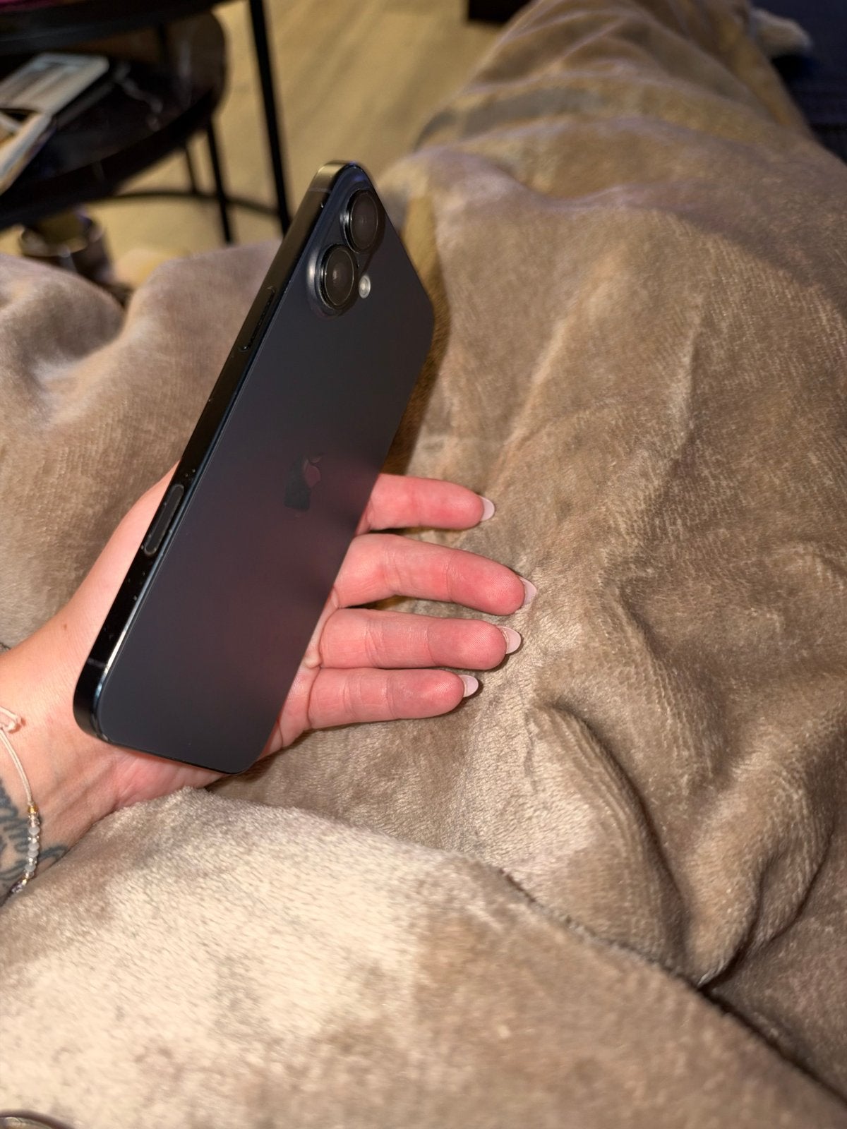 iPhone 16 Plus 128 GB Zwart, 128 GB, Zo goed als nieuw, Zonder simlock, Zonder abonnement