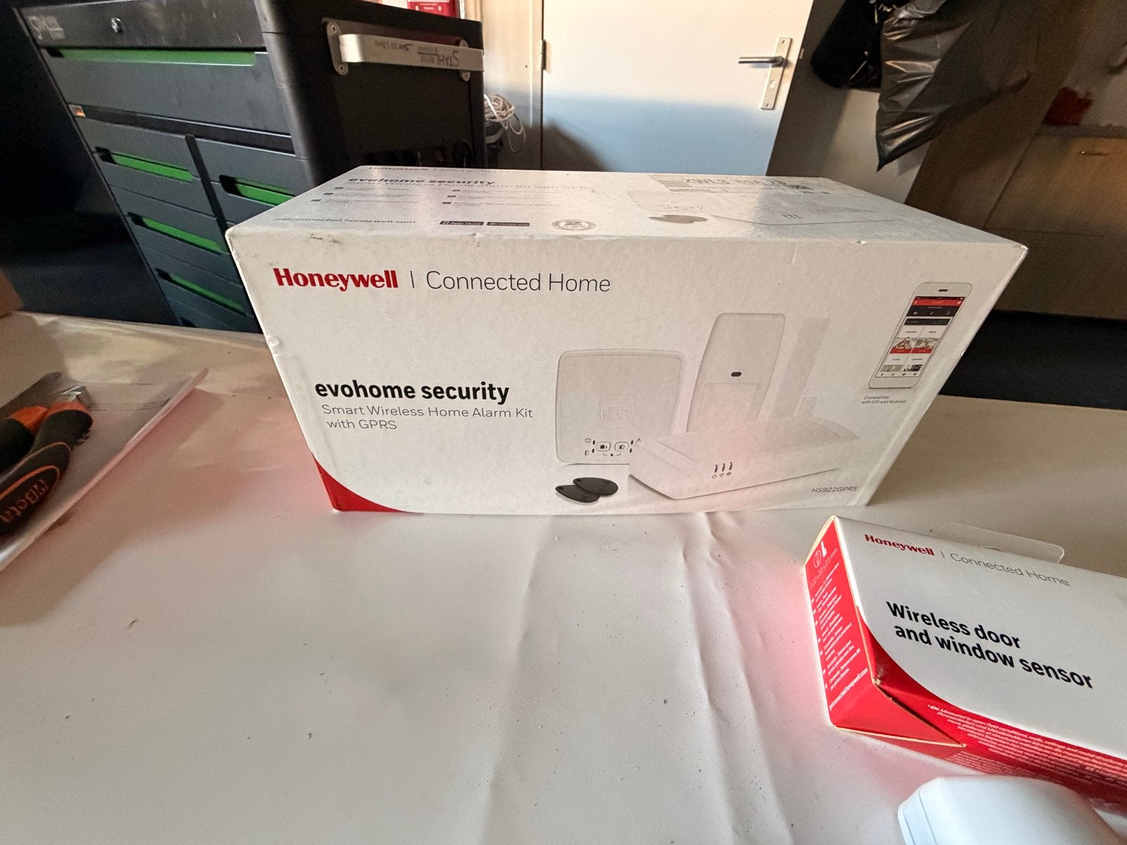 Honeywell Evohome Smart Draadloos Alarmsysteem Kit met GPRS, Ophalen, Compleet systeem, Draadloos, Beweging