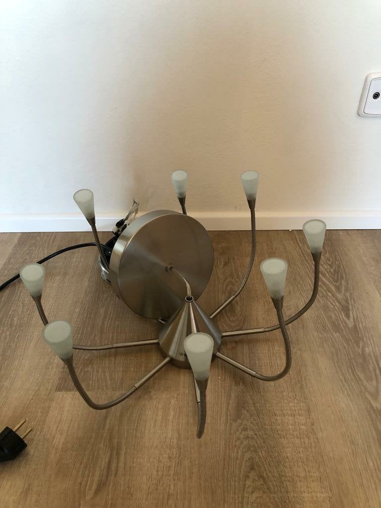 IKEA Hörby plafondlamp, 8 buigzame armen (rvs / matzilver), Huis en Inrichting, Verstelbaar, Design, Ophalen of Verzenden, Zo goed als nieuw