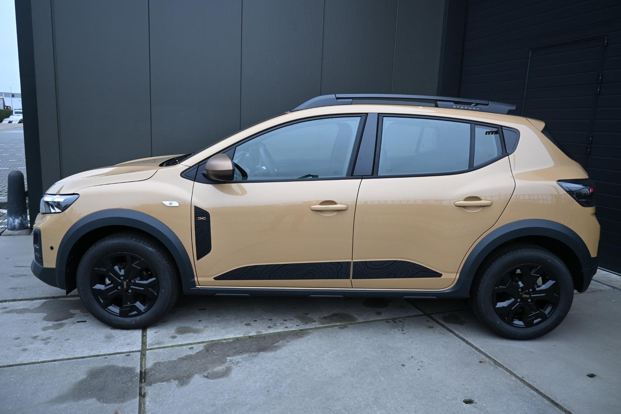 Dacia Sandero Stepway TCe 110 limited edition | 360 CAMERA |, Stof, Gebruikt, Euro 6, Bruin