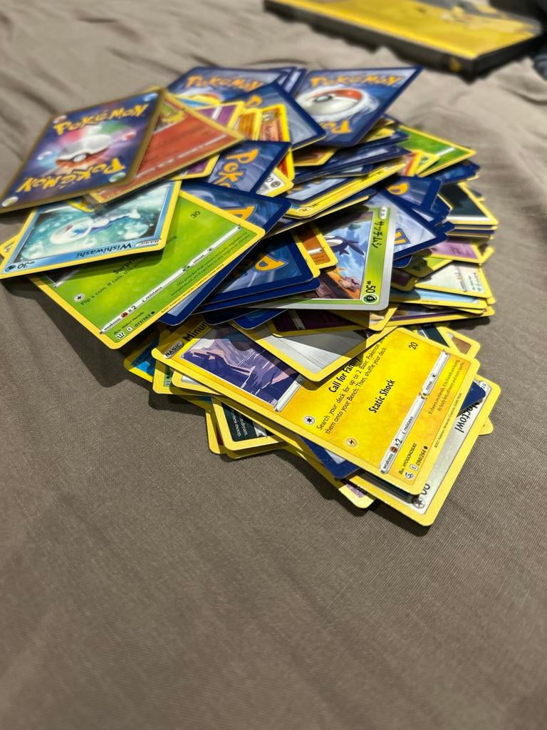 Grote stapel Pokémon kaarten - Diverse collectie, Ophalen of Verzenden, Gebruikt, Meerdere kaarten
