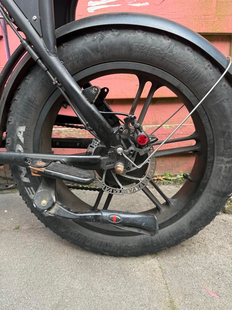 Fatbike Crossboss V8 3.0 met 750W motor (scherm defect), Fietsen en Brommers, Elektrische fietsen, Gebruikt, 59 cm of meer, 50 km per accu of meer