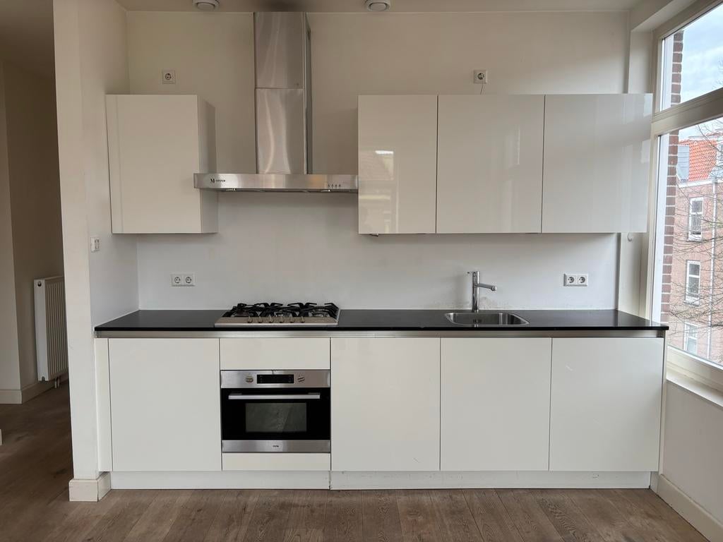 Complete Keuken met Smeg Apparatuur en Exquisit Koelkast, Huis en Inrichting, Ophalen, Gebruikt, Wit, Graniet of Steen
