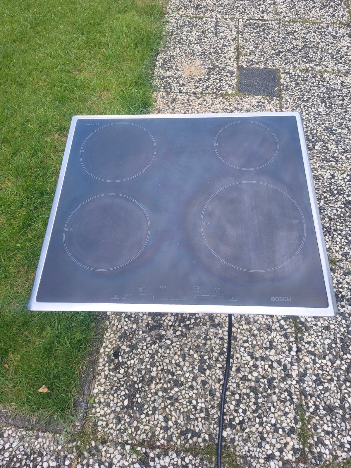 Bosch Inductiekookplaat PIE645EEU - 4 zones, Witgoed en Apparatuur, Ophalen, Gebruikt, 4 kookzones, Inbouw