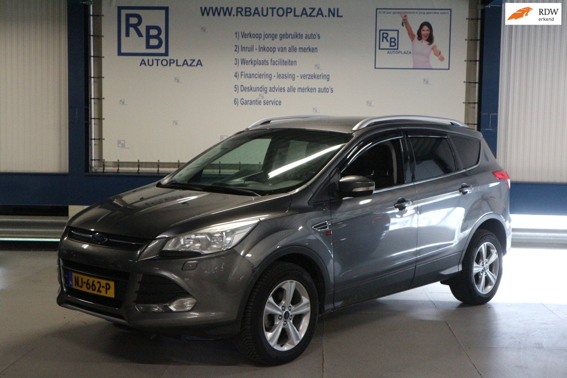 Ford Kuga 1.6 / KEYLESS / NAVI / HAAK / STOELVERWARMING ! !, Auto's, Voorwielaandrijving, 15 km/l, Gebruikt, 4 cilinders