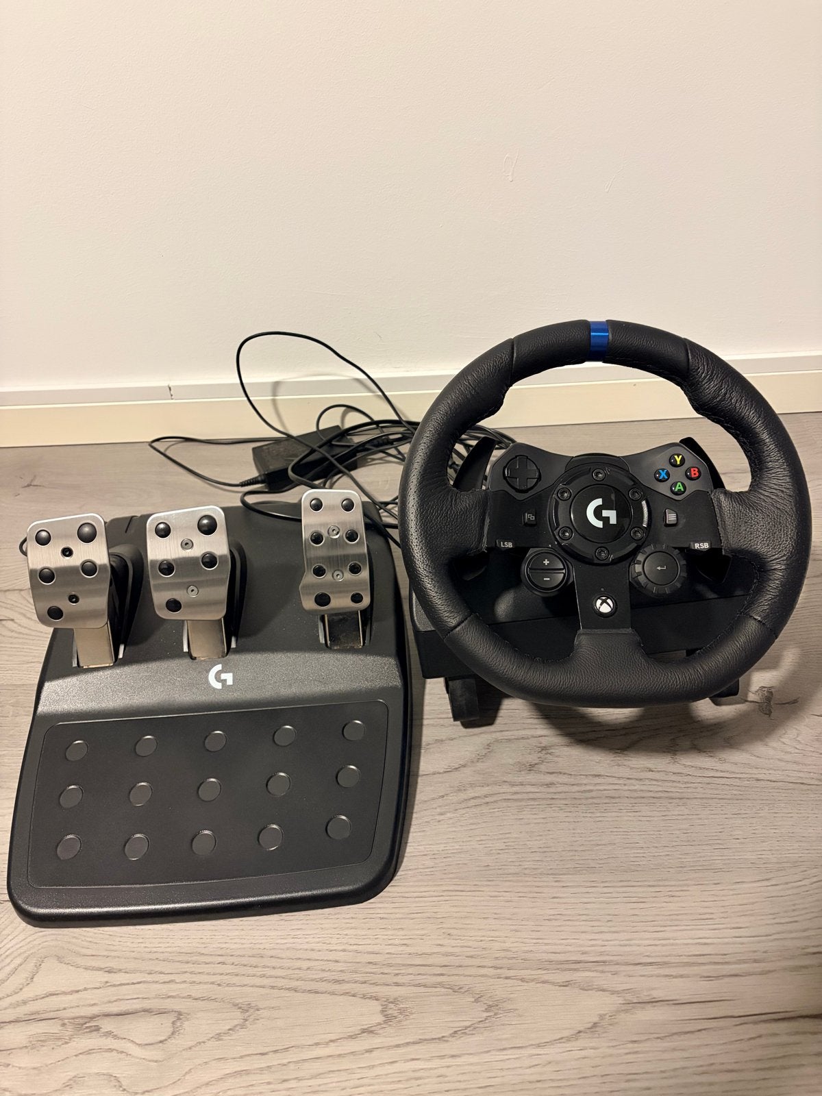 Logitech G923 Racestuur voor Xbox en PC - Gebruikt, Racestuur, Gebruikt, Xbox, Force feedback