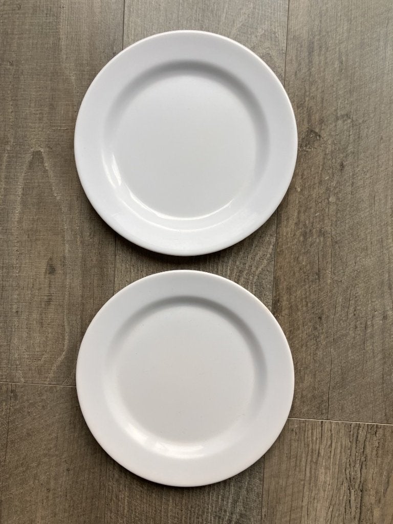 2 plastic camping bordjes (wit), Caravans en Kamperen, Ophalen of Verzenden, Nieuw