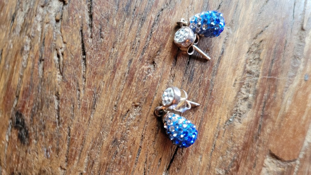 Swarovski stardust druppel oorbellen. Blauw/ wit nieuwstaat, Ophalen, Zo goed als nieuw, Sieraad of Horloge