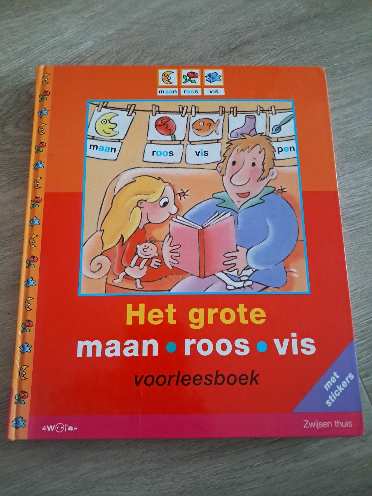 Het grote maan roos vis voorleesboek met stickers, Ophalen of Verzenden