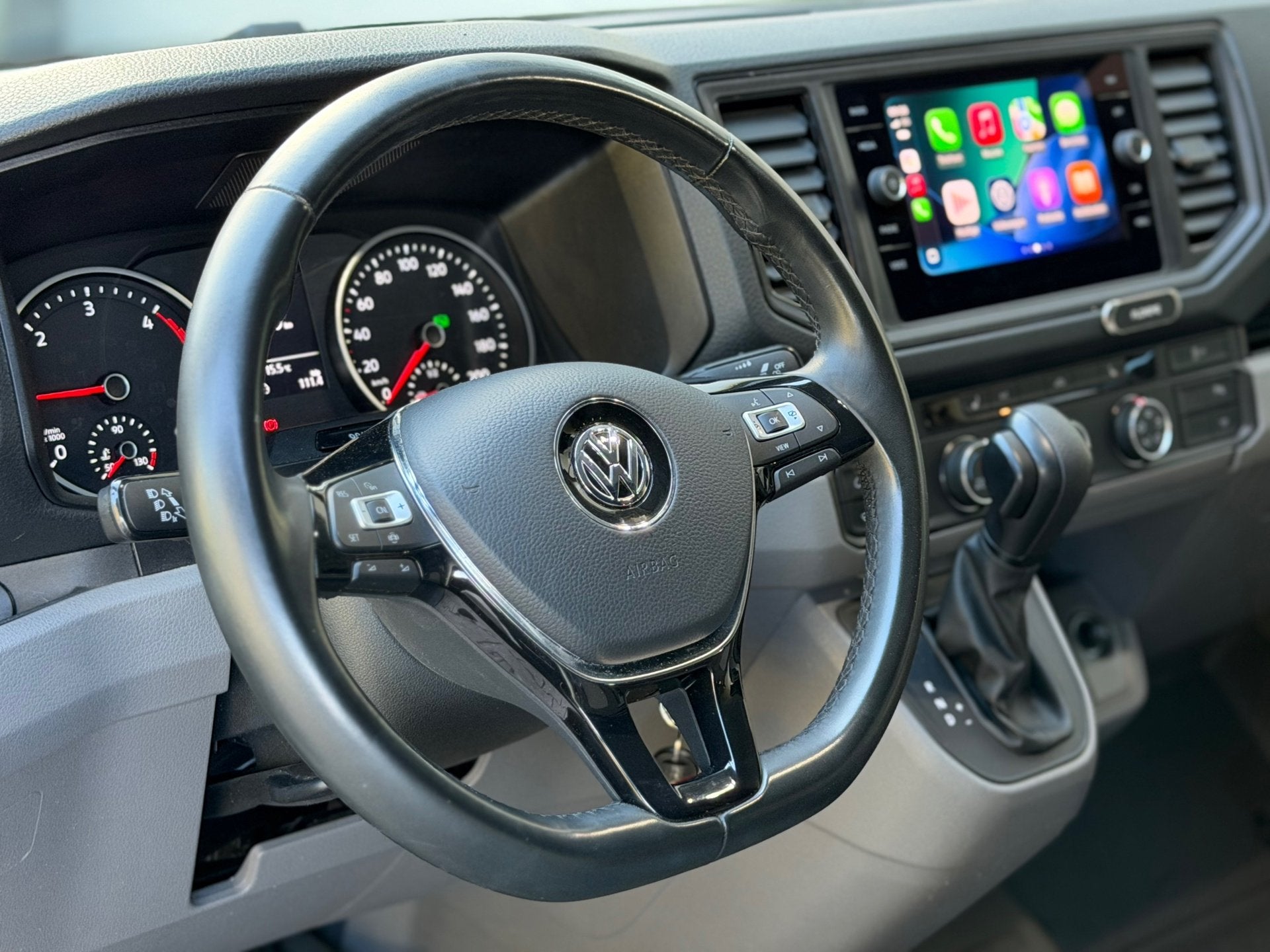 Volkswagen Crafter 35 2.0 TDI L3H3|Carplay|Dealer onderhoude, Dealer onderhouden, Gebruikt, 4 cilinders, Volkswagen