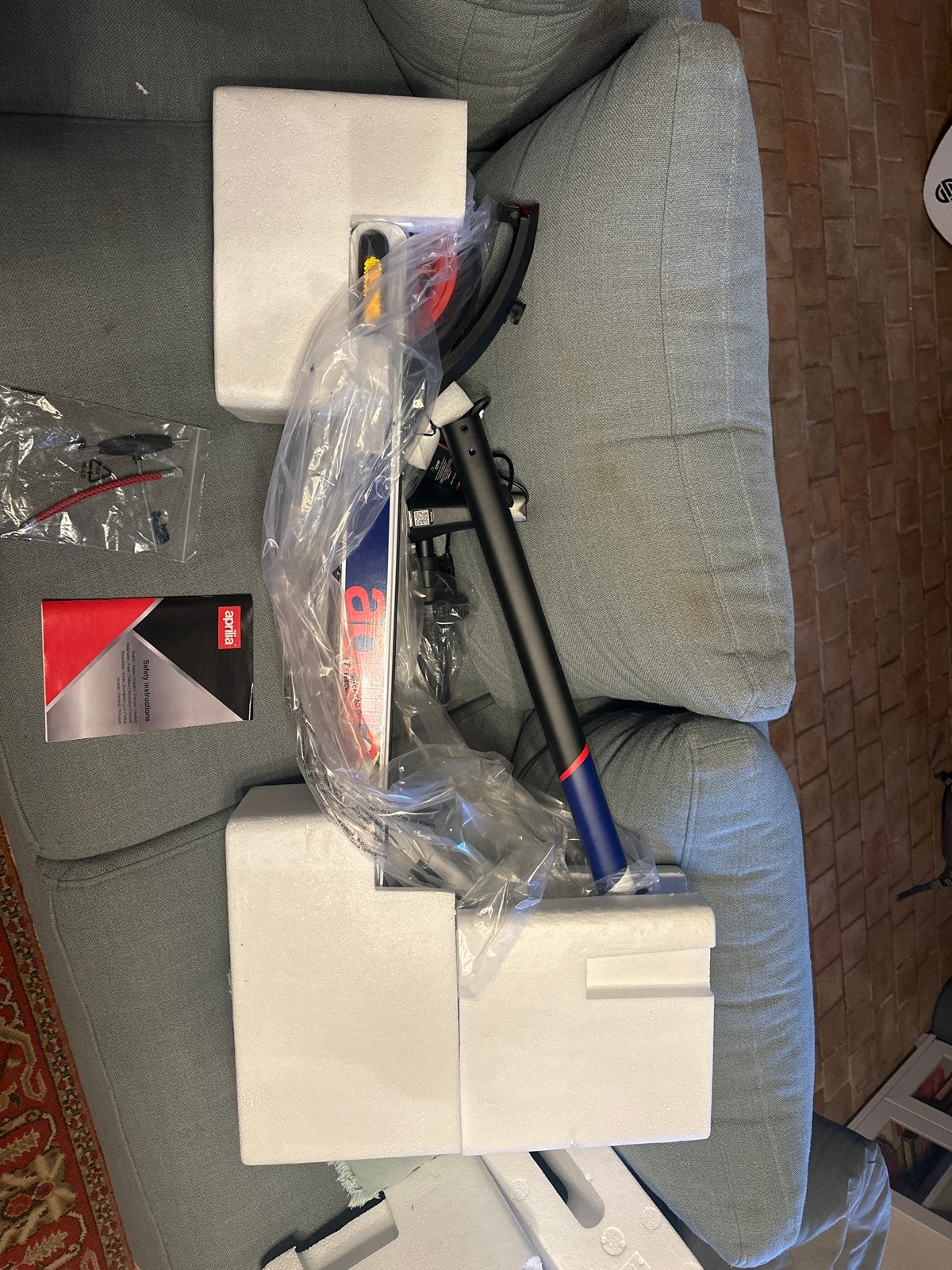 APRILIA eSRZ MY26 Elektrische step - Nieuw in doos 2026model, Ophalen of Verzenden, Nieuw, Elektrische step (E-scooter)