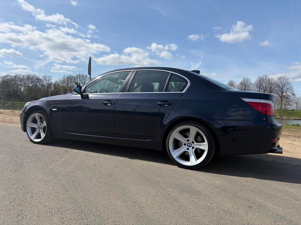 BMW 5-Serie 2.5 I 523 2007 Blauw, Auto's, Achterwielaandrijving, Blauw, Handgeschakeld, Particulier