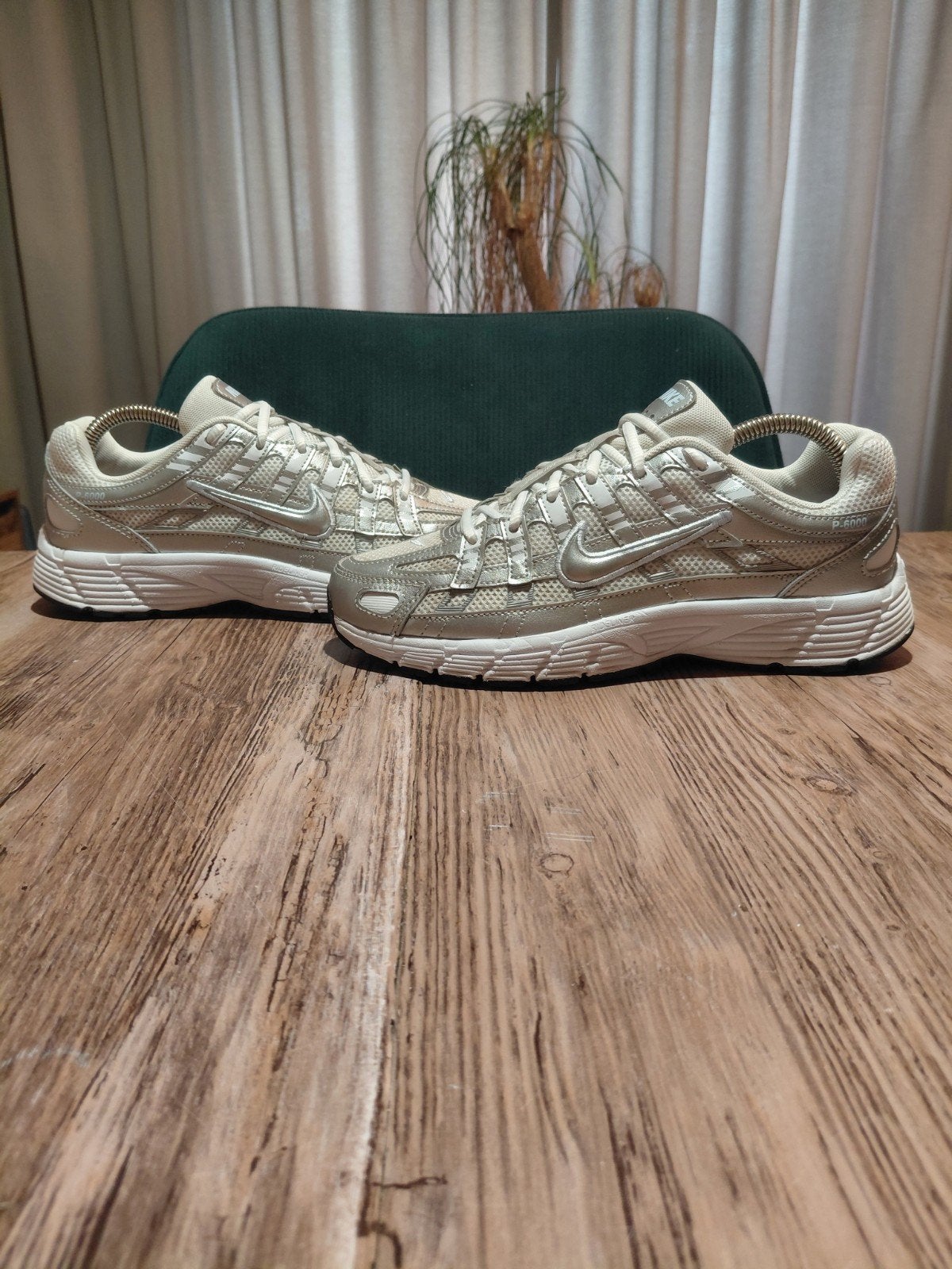 Nike P-6000 'Metallic Silver' Size 38, Kleding | Dames, Wit, Nike, Ophalen of Verzenden, Sneakers of Gympen