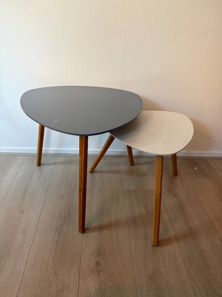 Set van 2 Jysk salontafeltjes - Grijs en Wit, Ophalen, Gebruikt, 50 tot 100 cm, 50 tot 100 cm