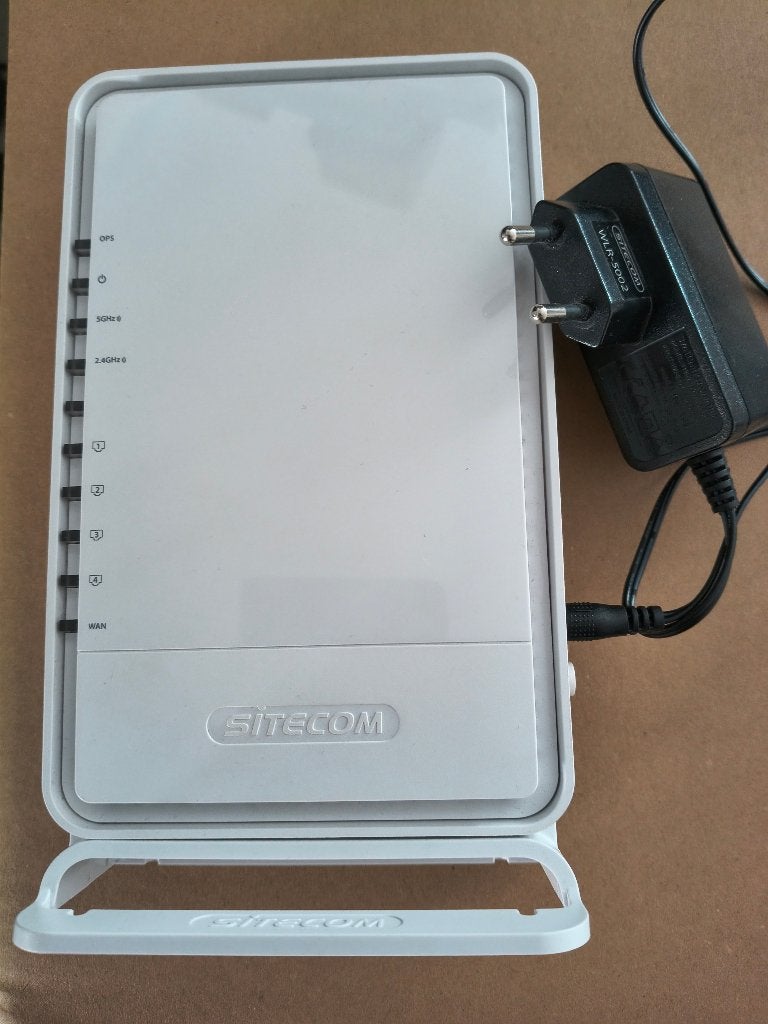 modem/router Sitecom WLR-5002, Ophalen of Verzenden, Zo goed als nieuw, Router met modem, TP-Link, Sitecom
