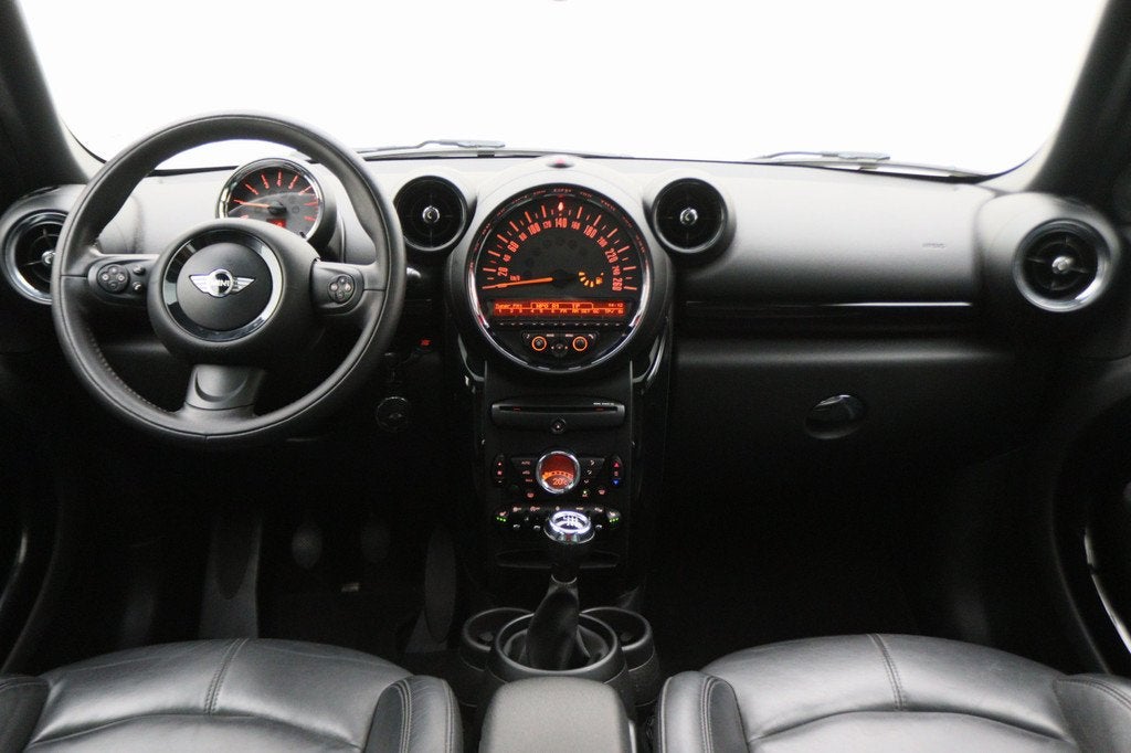 MINI Countryman 1.6 Cooper Chili Leer, Panoramadak, Trekhaak, Voorwielaandrijving, Gebruikt, 122 pk, Leder