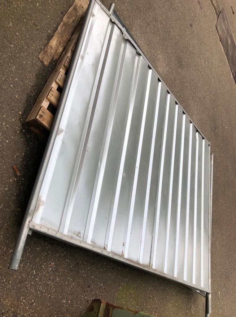 Dichte bouwhekken (2 stuks) - Afm 200x235 cm, Doe-het-zelf en Verbouw, Metalen, Gebruikt, IJzer, Ophalen