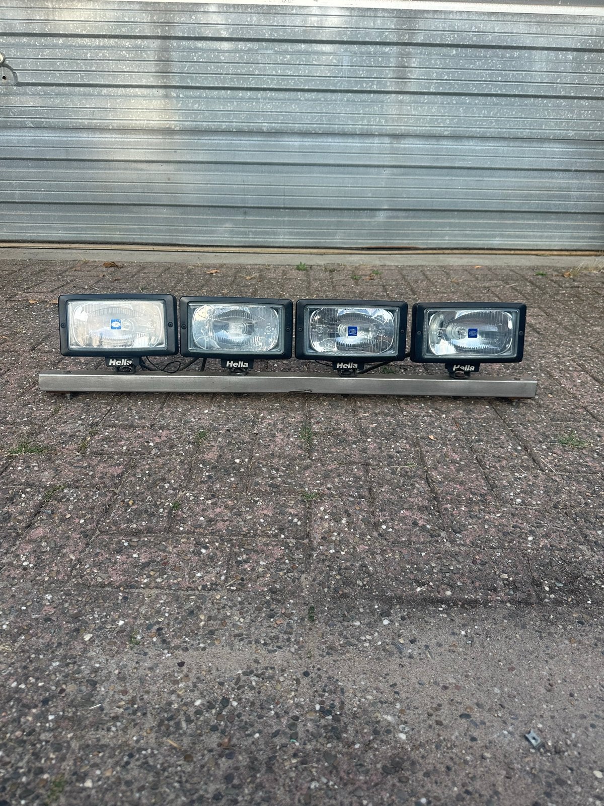 Hella verstralers set van 4 met beugel, Auto-onderdelen, Verlichting, Ophalen, Gebruikt, Universele onderdelen