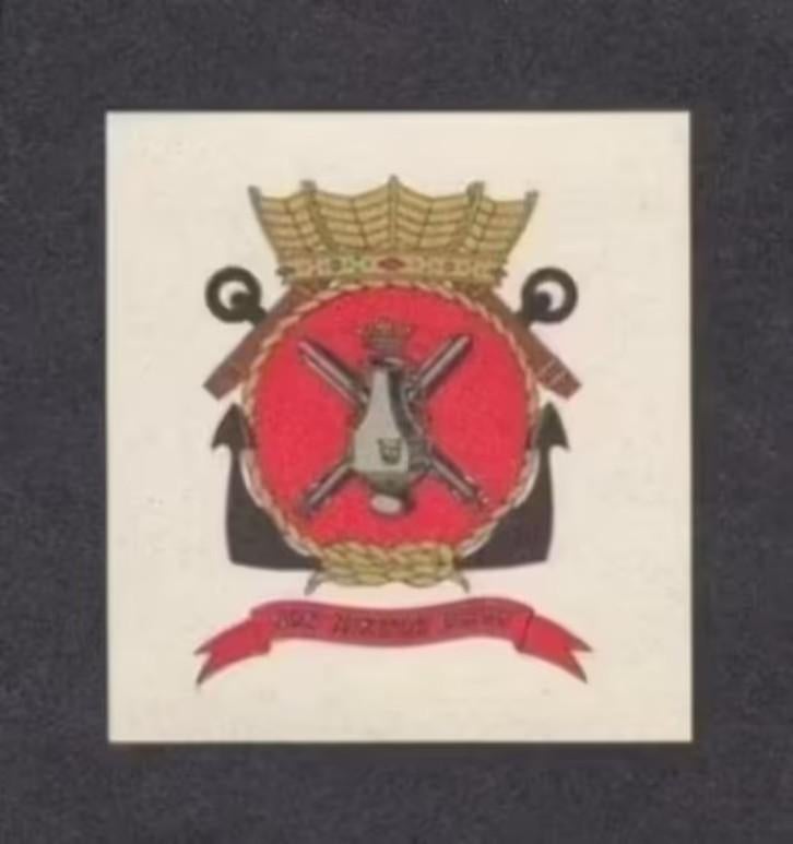 Albumplaatje Militair Embleem Marine Hr. Ms. 021., Ophalen of Verzenden, Zo goed als nieuw