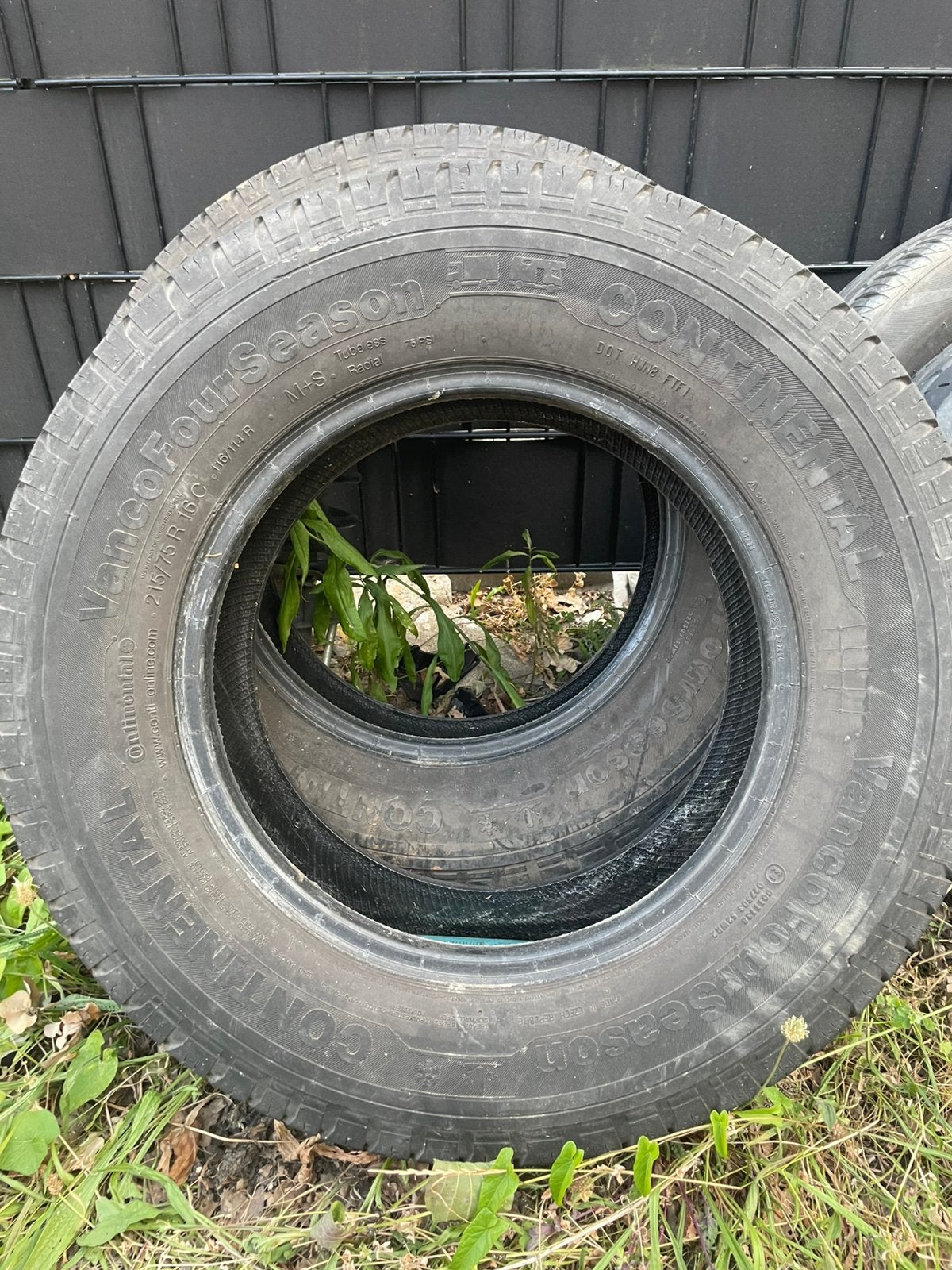 215/75/16 continental camper banden, Ophalen, Zo goed als nieuw