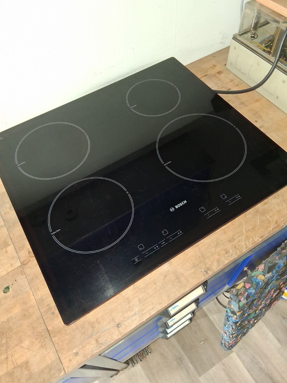 Bosch inbouw inductie kookplaat 4 zones PIE611T, Witgoed en Apparatuur, Kookplaten, Ophalen, 4 kookzones, Energieklasse A of zuiniger