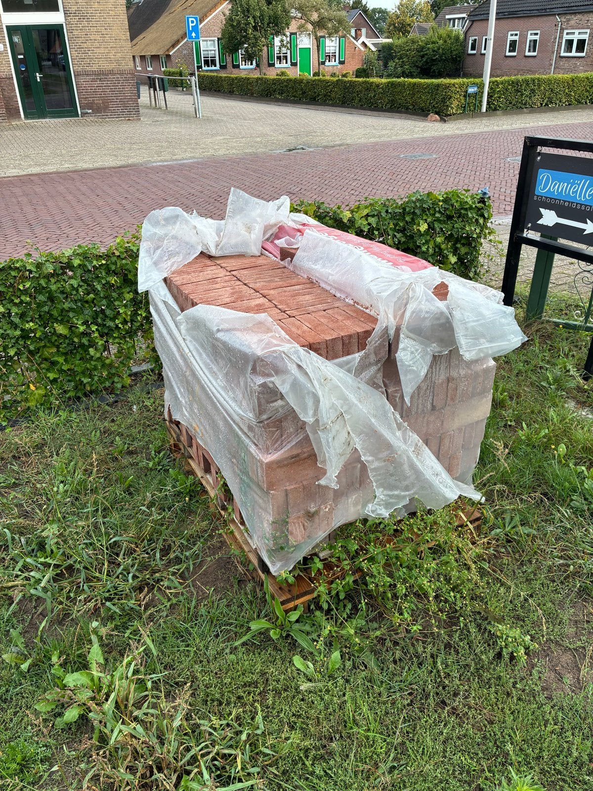 Oud rood Wienerberger Terca Gevelbakstenen, Ophalen, Nieuw, Bakstenen