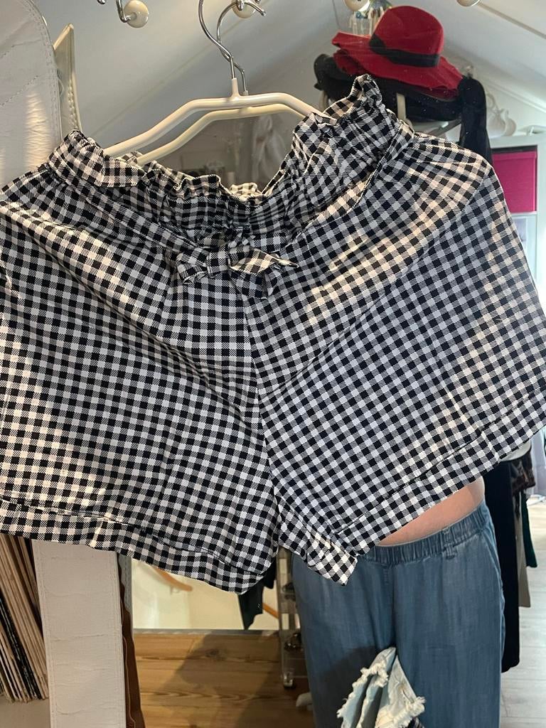 Geblokt kort zomers broekje zwart wit, Kleding | Dames, Maat 38/40 (M), Kort, Zwart, Ophalen of Verzenden