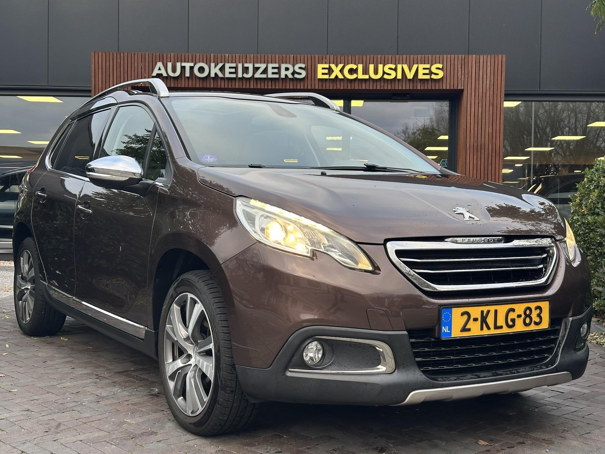 Peugeot 2008 1.6 VTi Féline, Voorwielaandrijving, Euro 5, Gebruikt, 4 cilinders