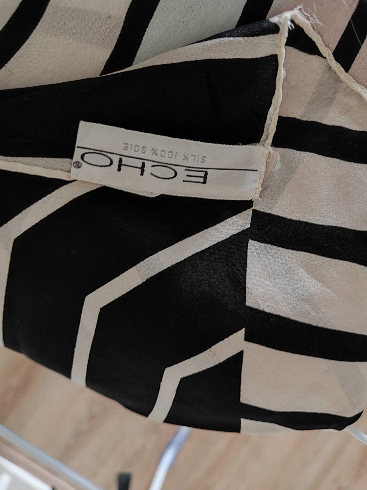 zijden dames sjaal merk Echo, Kleding | Dames, Overige Dameskleding, Verzenden, Zo goed als nieuw