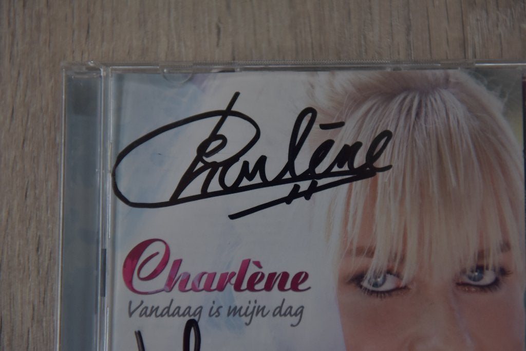 GESIGNEERDE CD CHARLENE -- VANDAAG IS MIJN DAG CD + DVD, Verzenden, Zo goed als nieuw, Levenslied of Smartlap