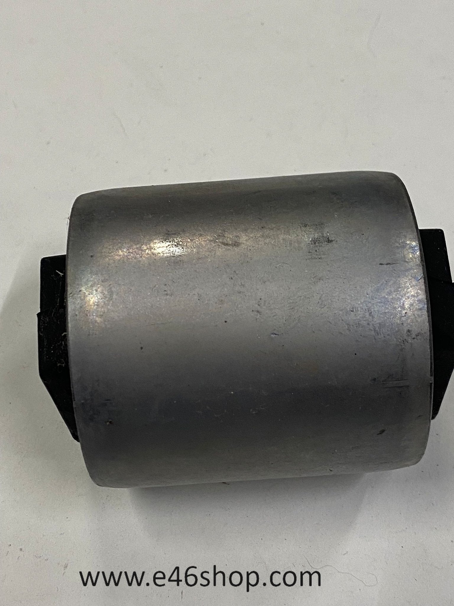 DRAAGARM RUBBER BMW X5 X6 OE 31106778015 NIEUW, -, -, Nieuw, Ophalen of Verzenden