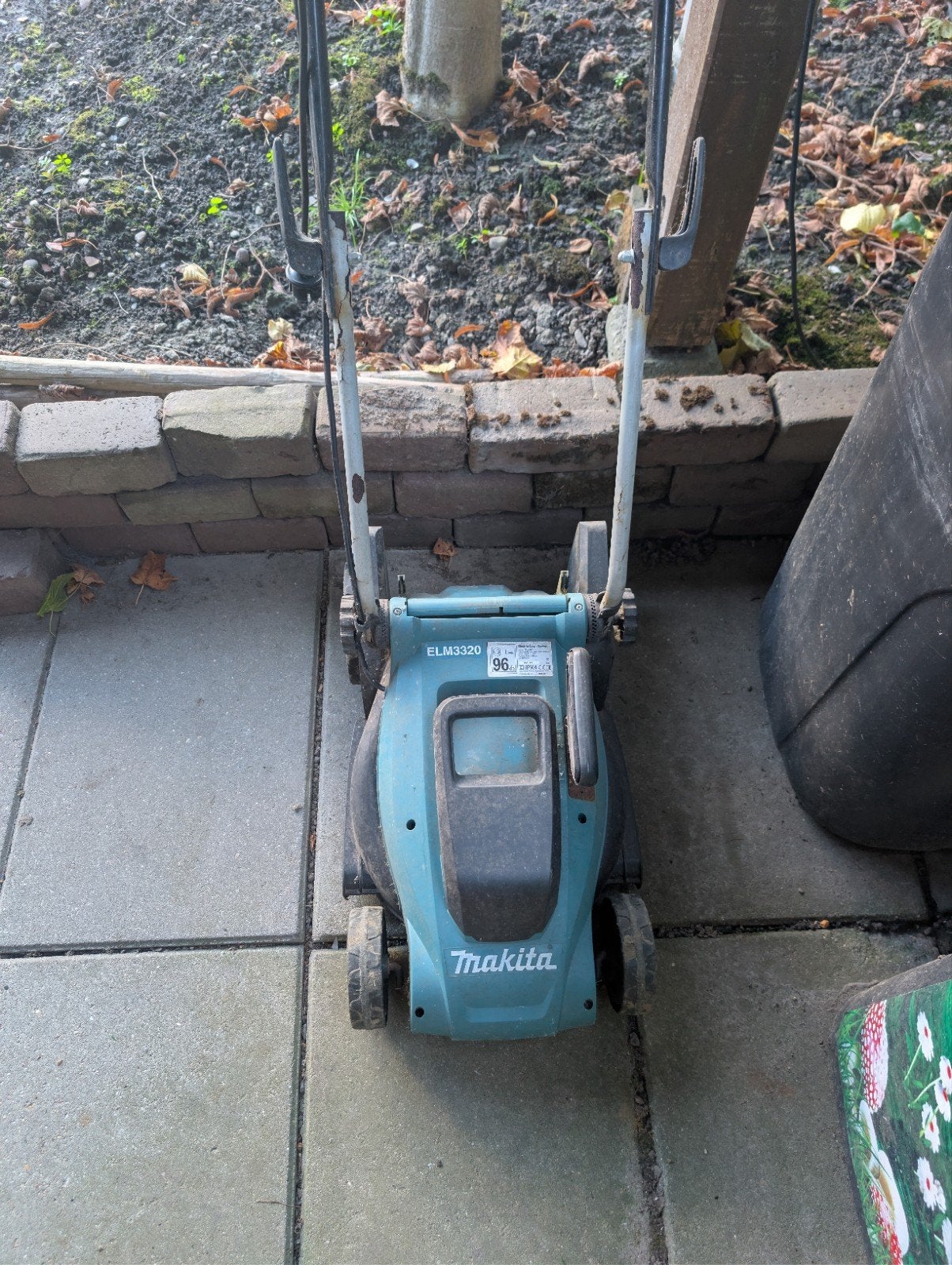 Makita grasmaaier ELM3320, Ophalen, Gebruikt, Elektrische grasmaaier, Opvangbak