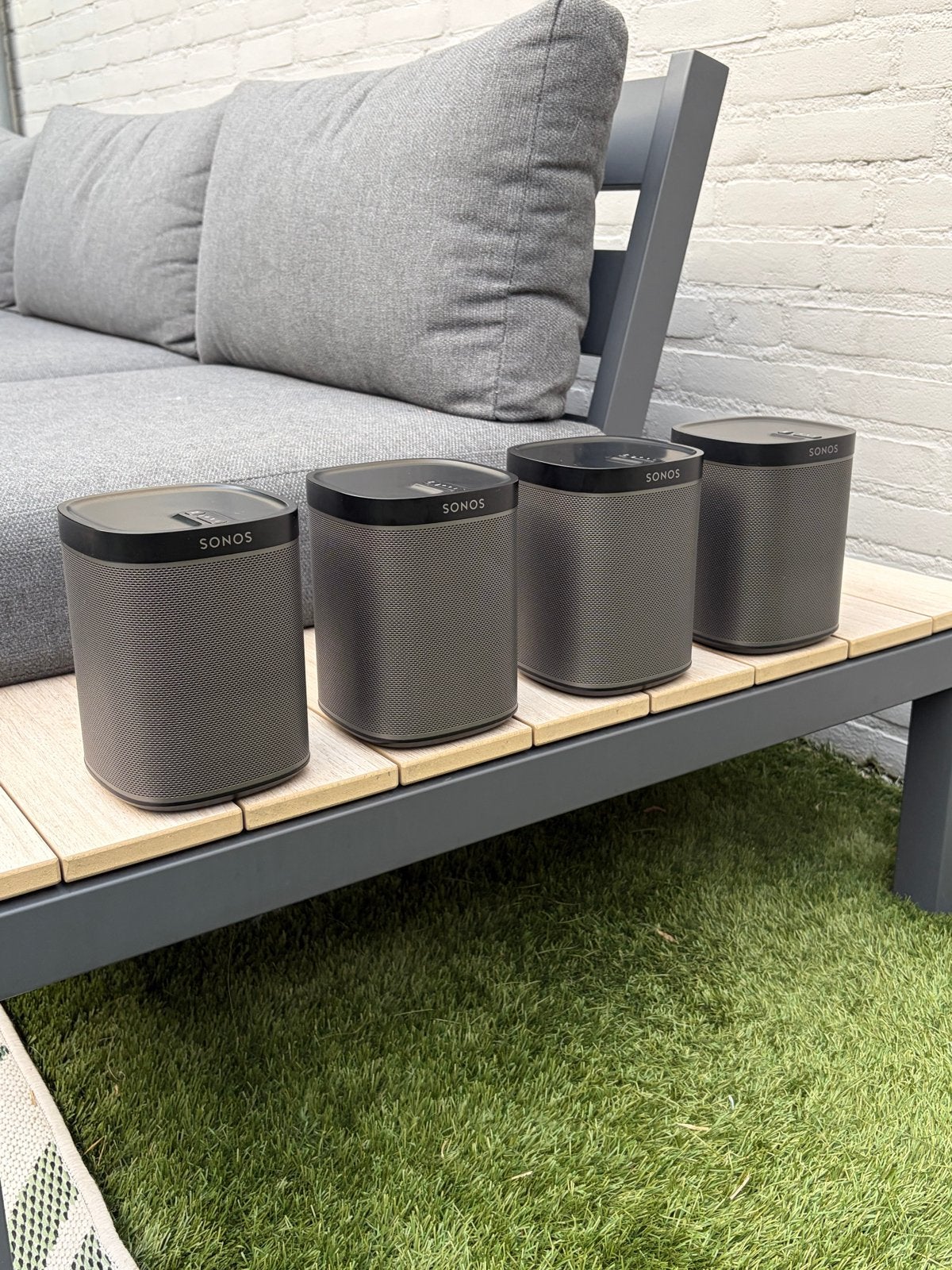 Sonos Play:1 speakers