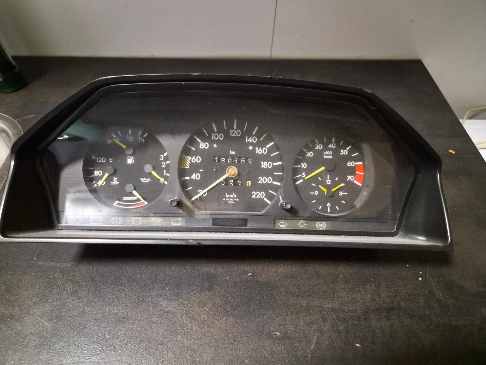 W124  Kilometerteller  230e ( onderdelen), Auto-onderdelen, Ophalen of Verzenden, Gebruikt, Mercedes-Benz