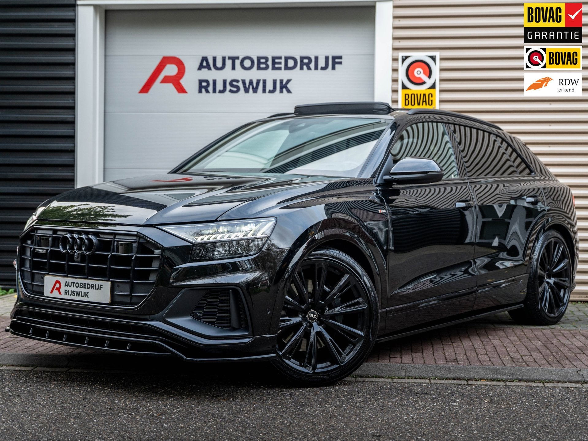 Audi Q8 55 TFSI e quattro S-Line Pano/360/HuD/Keyless, Auto's, Automaat, 14 kWh, Gebruikt, Euro 6