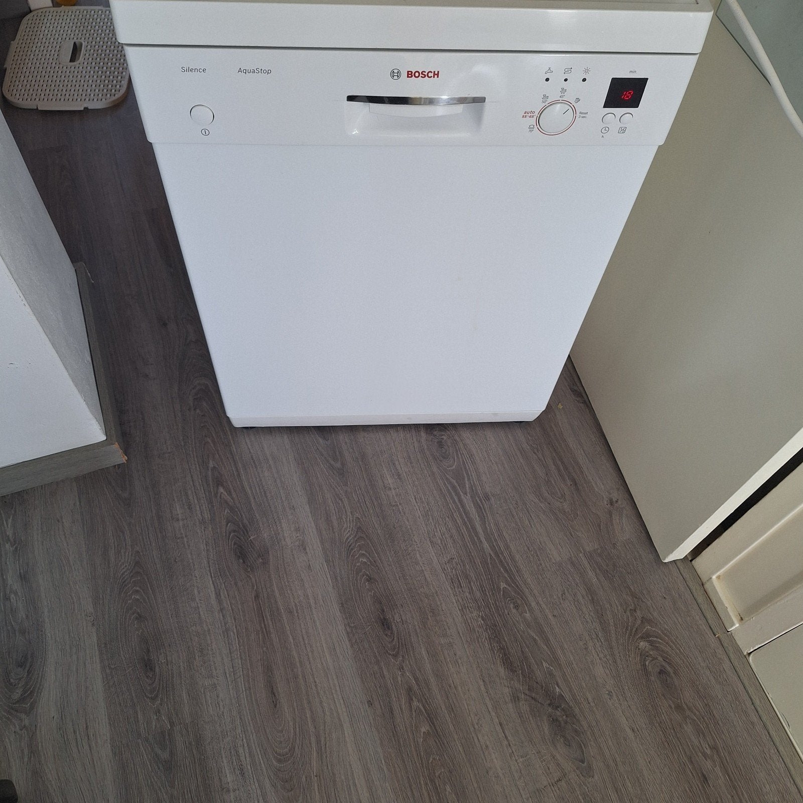 Bosch Silence Aquastop vaatwasser - bezorging mogelijk, Ophalen, Gebruikt, Minder dan 85 cm, Minder dan 10 liter