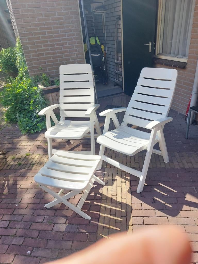 Tuinstoelen 2 + voetenbankje, Tuin en Terras, Tuinstoelen, Ophalen, Gebruikt, Kunststof