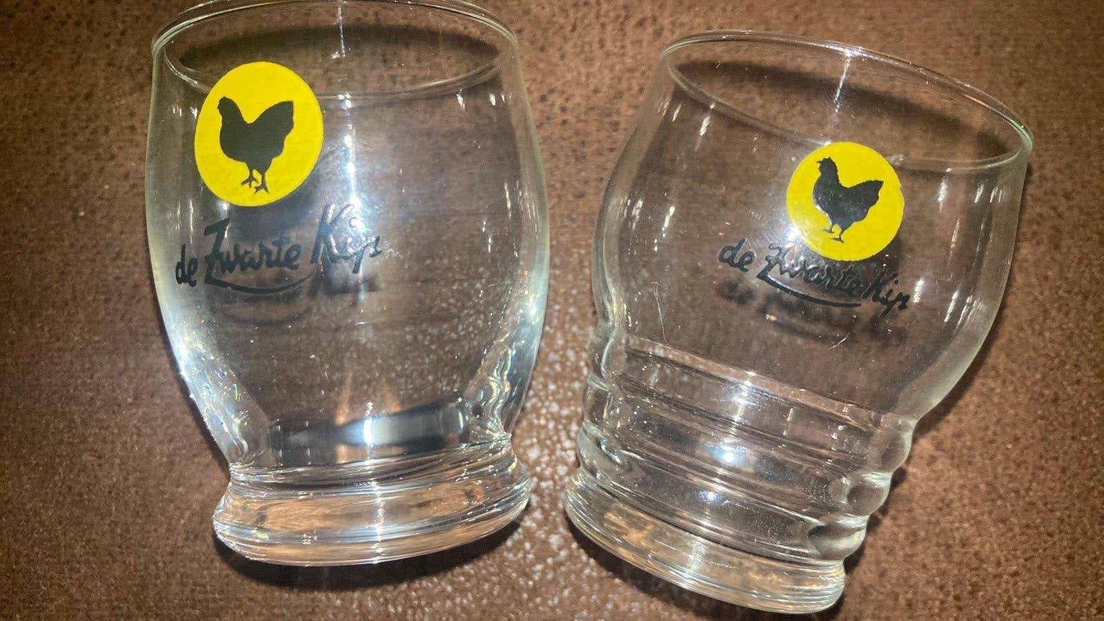 4x Zwarte Kip / Heuvel Advocaat Glazen / Speldje Jaffa PPSTK, Ophalen