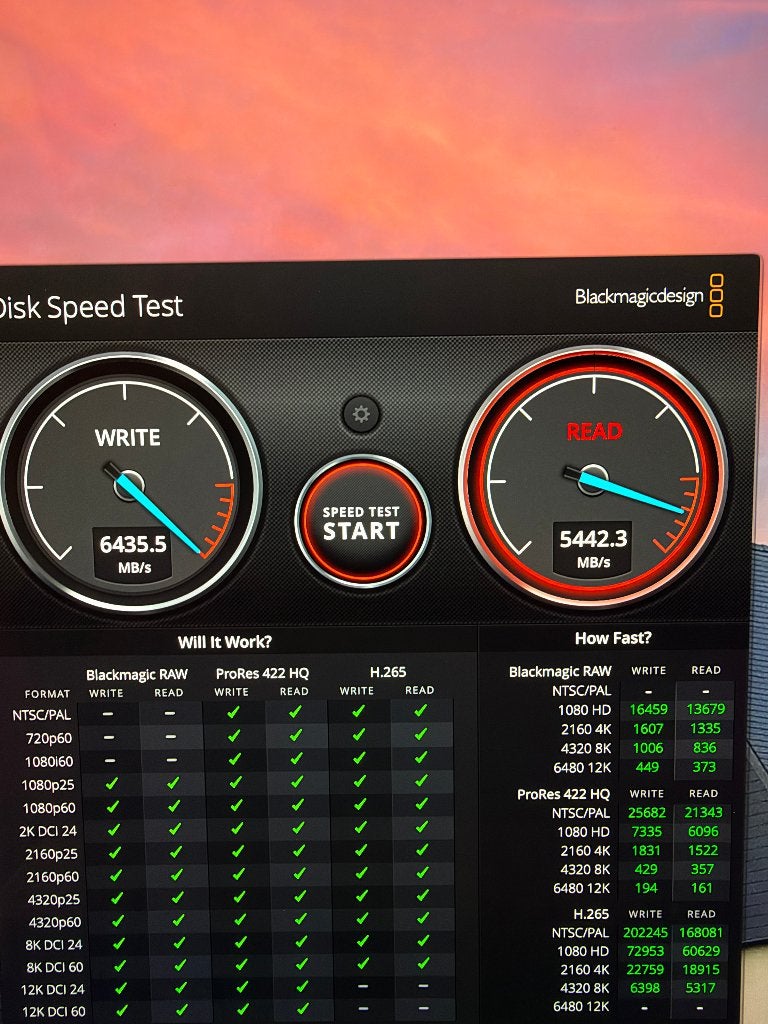 Foto 5 van Apple Mac Studio M1 Max 2TB SSD   24Core 32GB perfecte staat