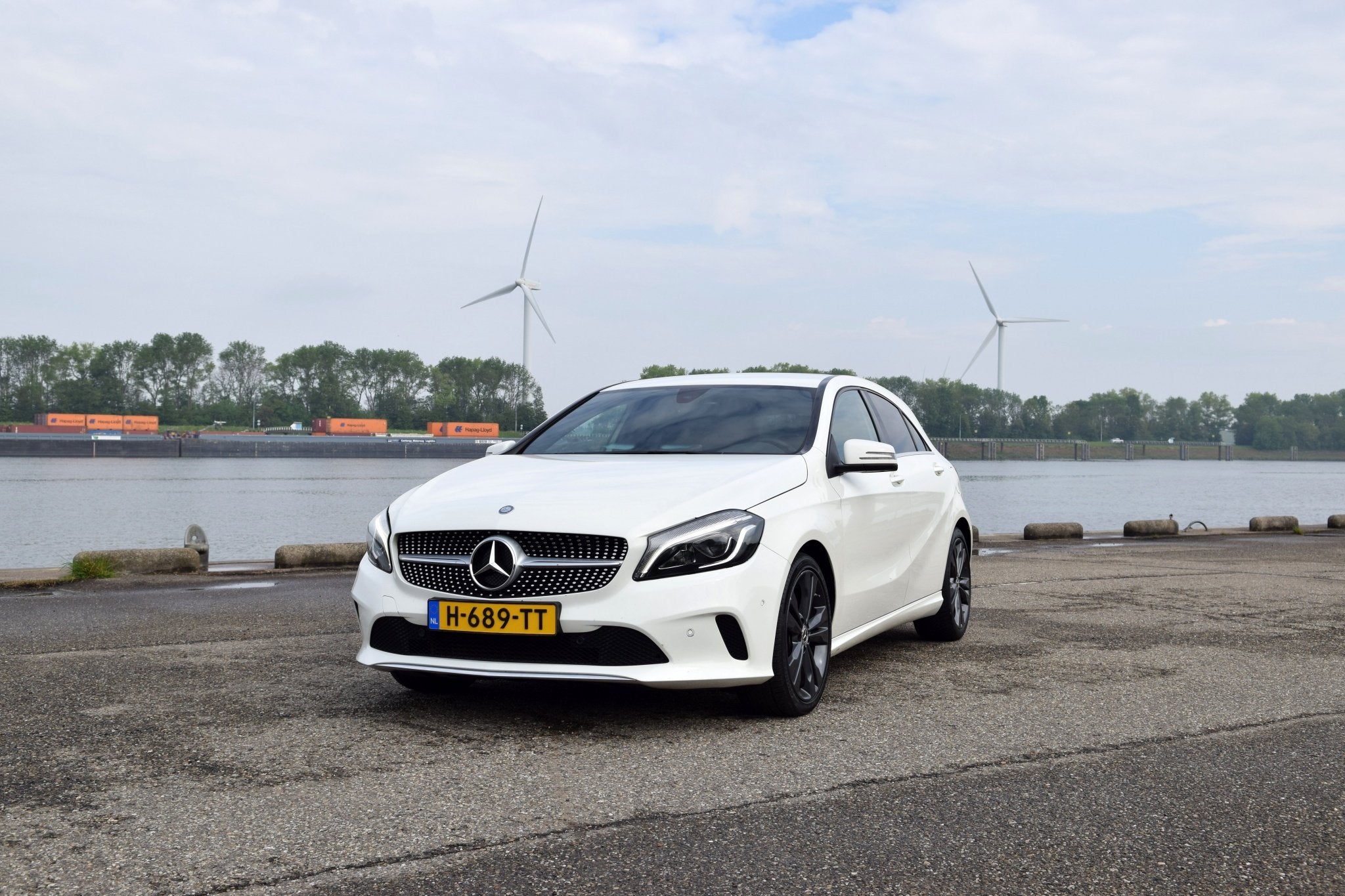 Mercedes-Benz A-Klasse 180 (bj 2016), Auto's, Gebruikt, Euro 6, 4 cilinders, Wit