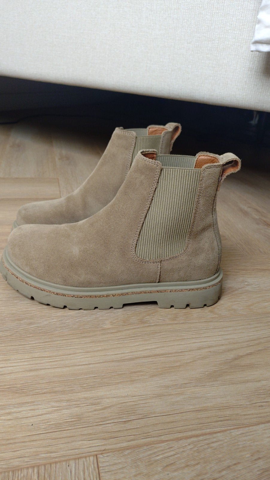 Chelsea Boots - Maat 38 - Nieuw!, Beige, Lage of Enkellaarzen, Nieuw, Ophalen of Verzenden