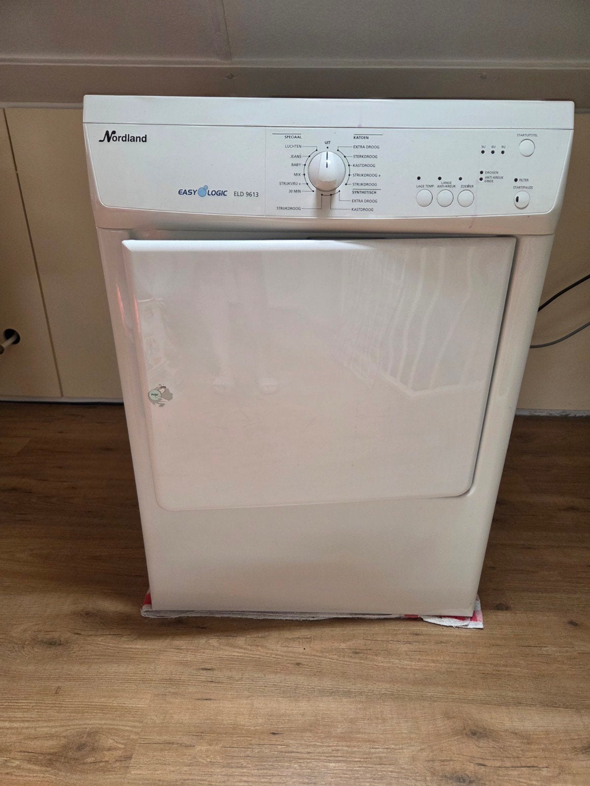 Nordland Easy Logic ELD 9613 Luchtafvoerdroger, Ophalen, 6 tot 8 kg, Luchtafvoer, Zo goed als nieuw