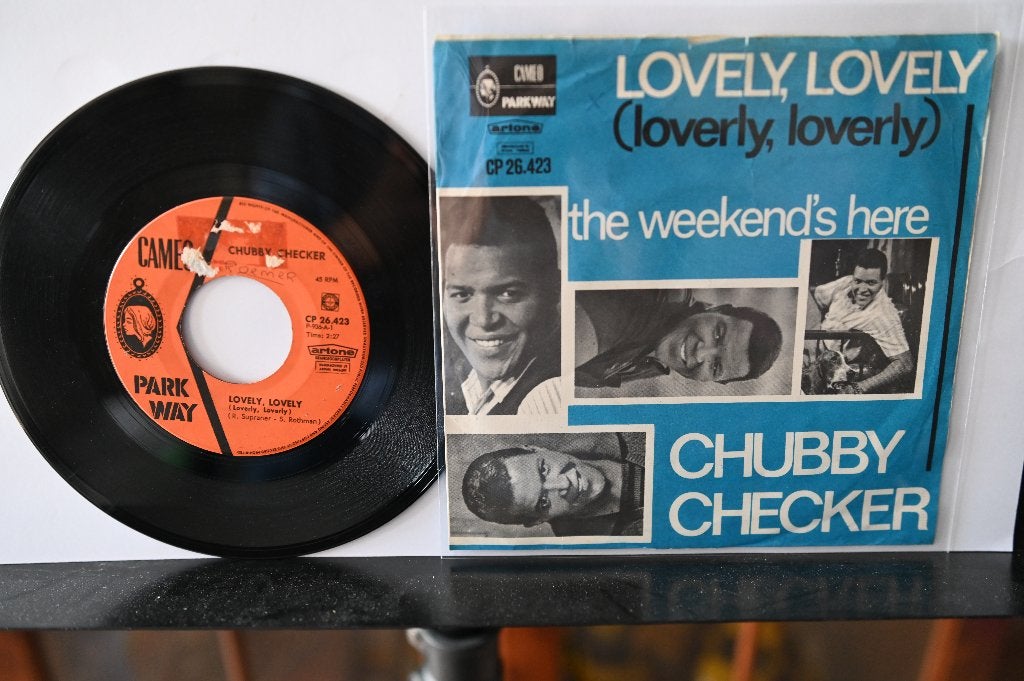 single 1965 Chubby Checker Lovely Lovely -the weekend's here, Gebruikt, 7 inch, Ophalen of Verzenden, Beschermende buitenhoes