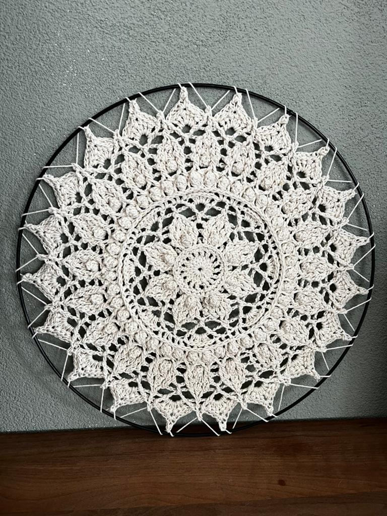 Mandala handmade, Overige stijlen, Nieuw, Ophalen of Verzenden, Beige