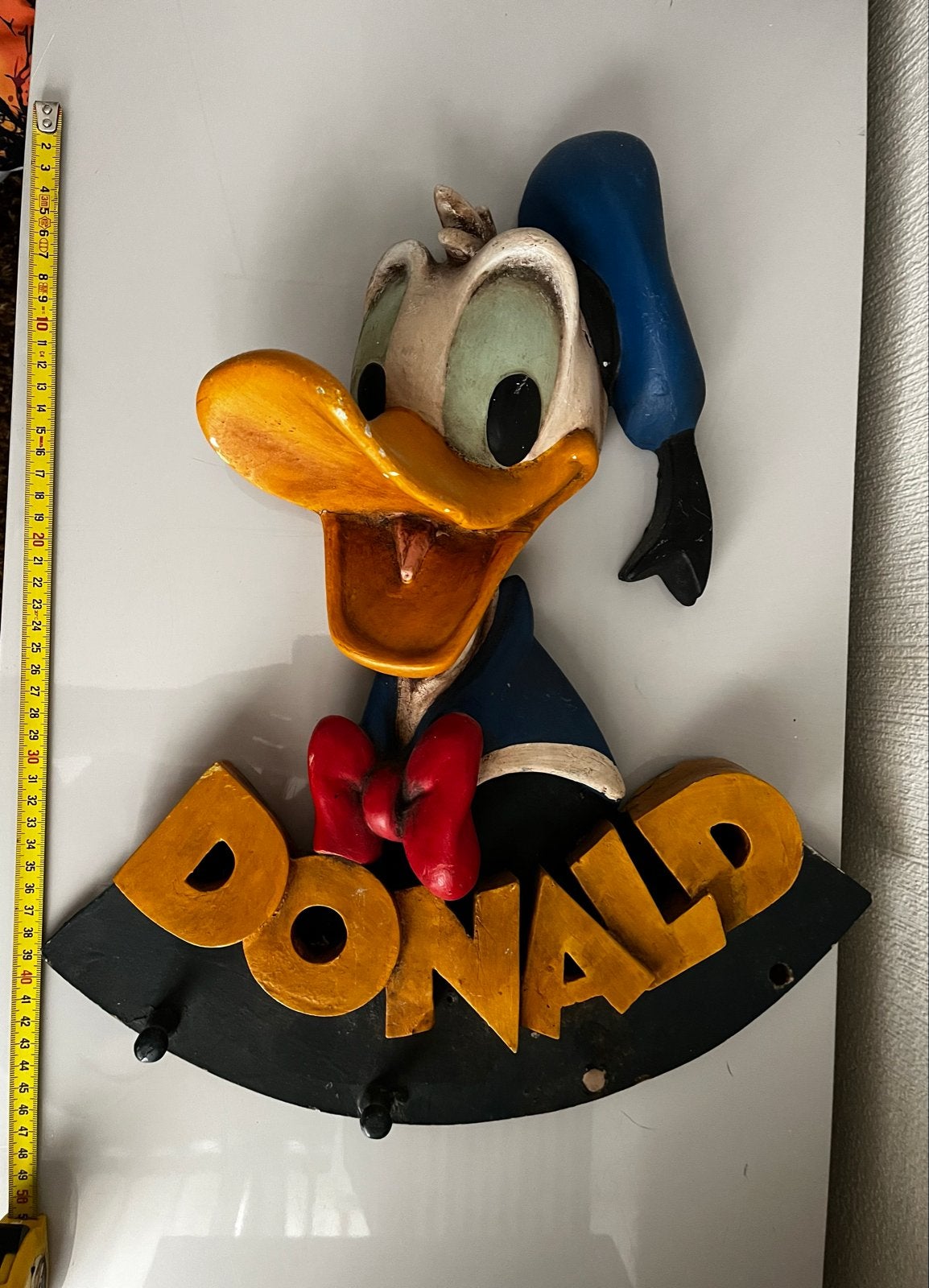Vintage Donald Duck wanddecoratie en rubberen figuur, Verzamelen, Ophalen of Verzenden, Donald Duck, Gebruikt, Beeldje of Figuurtje